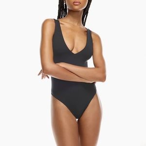 Wilfred Contour V-Neck body Suit